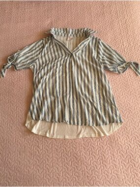 Maternity V-Neck Tie-Sleeve Tunic